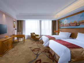 Гостиница Vienna Hotel Foshan Lecong Furniture Mall  Фошань